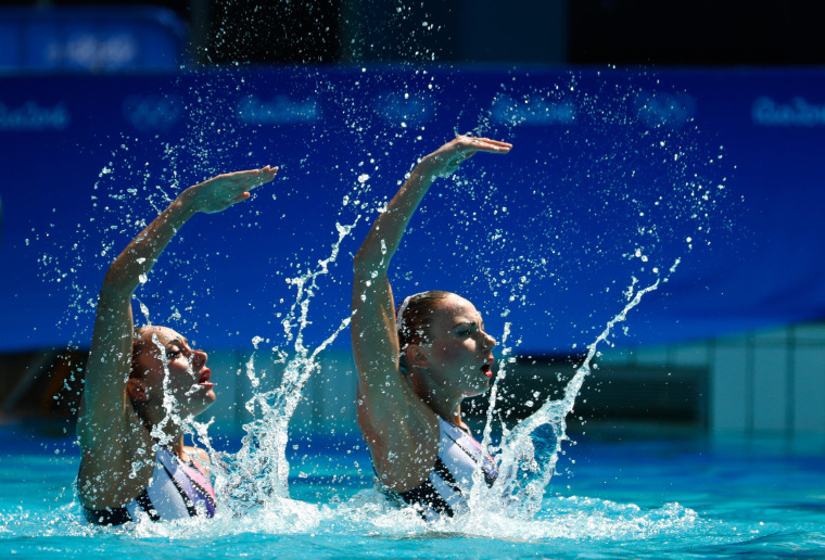 Image: Synchronised Swimming - Olympics: Day 9