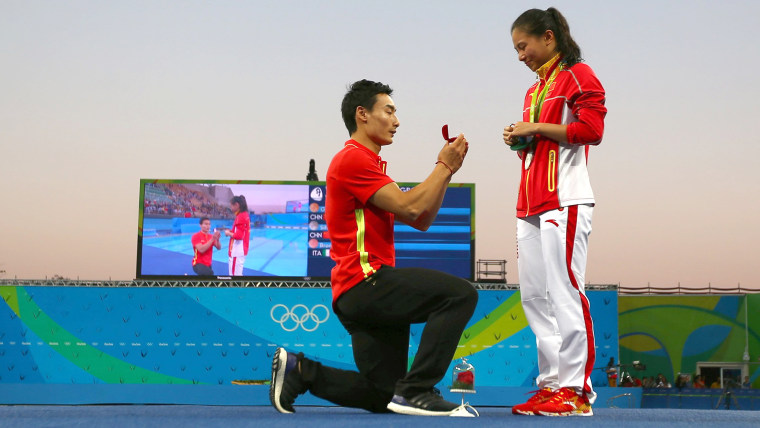 Qin Kai proposes to He Zi