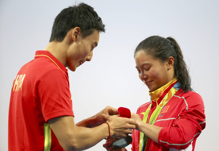 Qin Kai proposes to He Zi