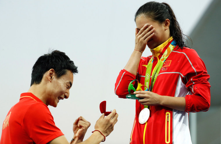 Qin Kai proposes to He Zi