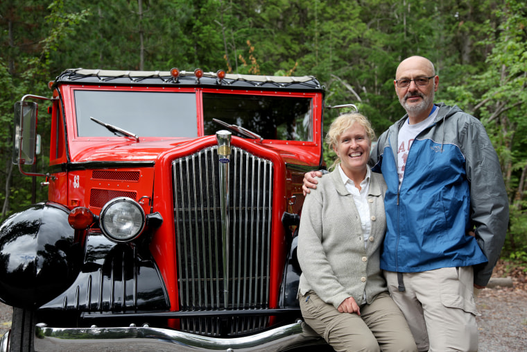 Image: John and Lynda Kasberg