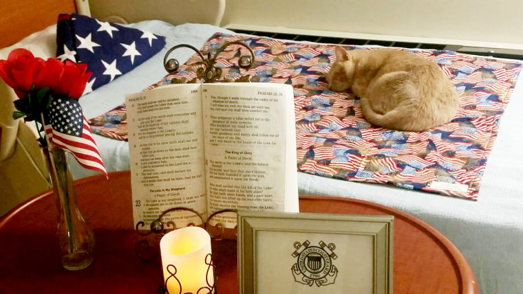 Tom the cat has brought comfort and love to so many veterans