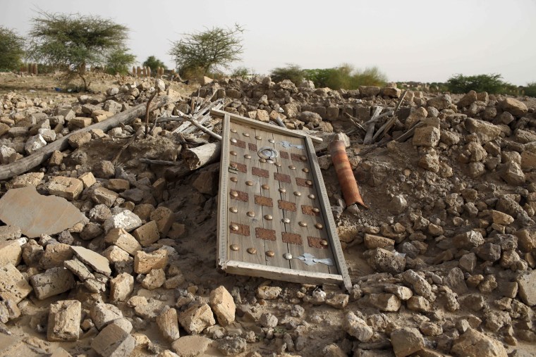 Image: A destroyed mausoleum in Timbuktu