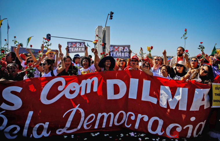 Image: Rousseff Supporters in Brasilia