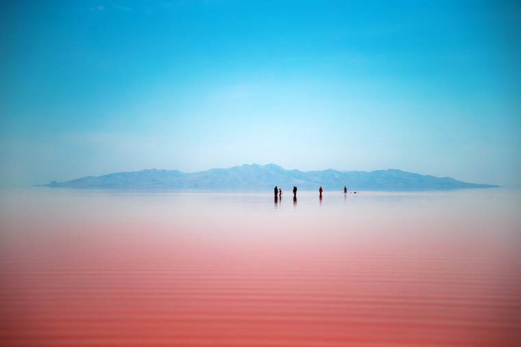 Image: Iranians spend time in Urmia Lake