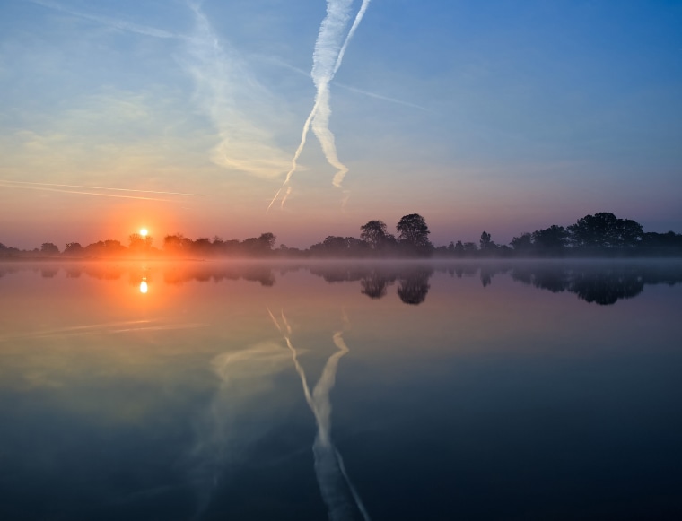 Image: Sunrise over the Oder river