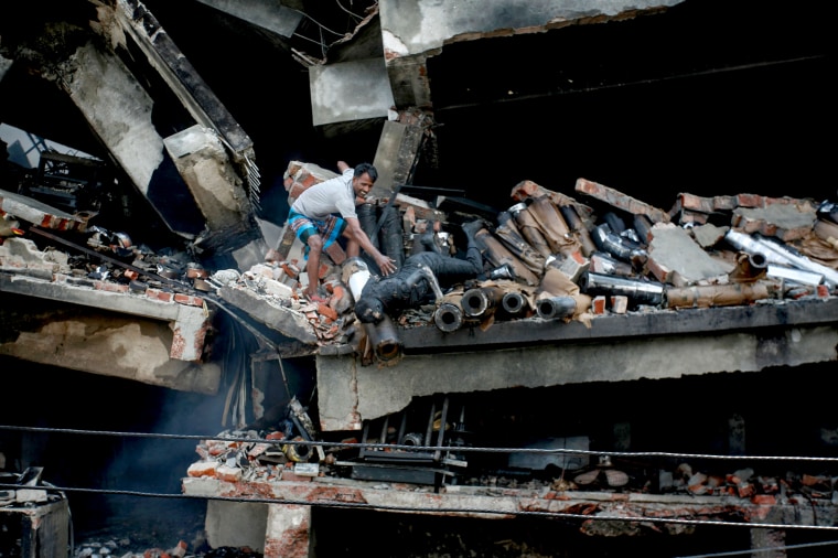 Image: BANGLADESH-LABOUR-FIRE