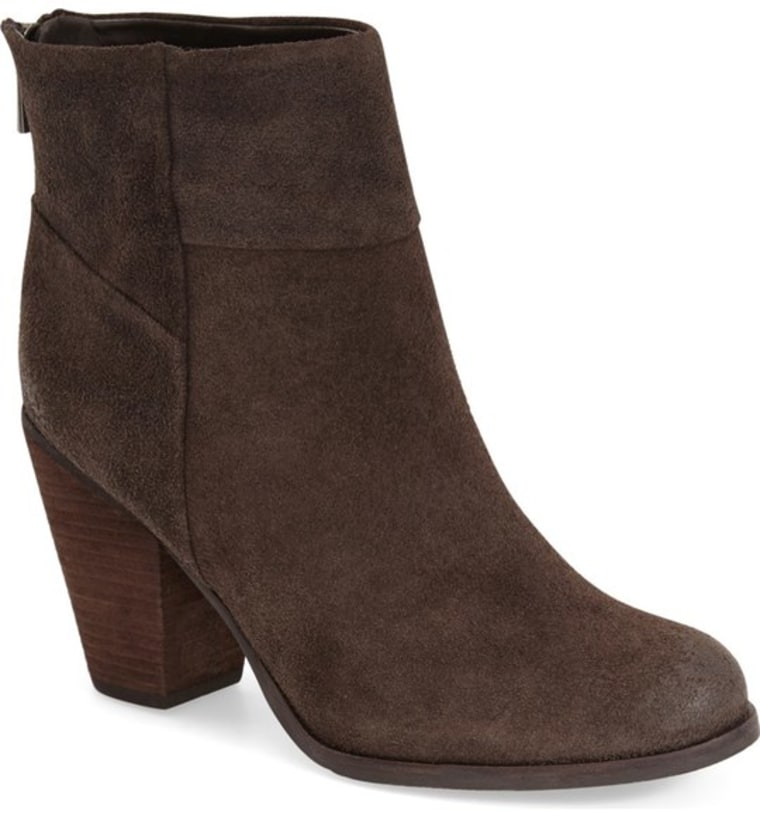 Arturo Chiang suede ankle boots