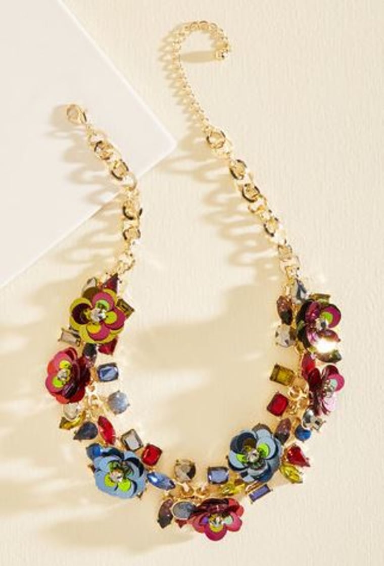 Statement necklace