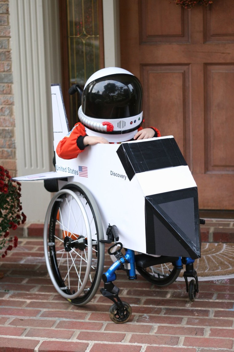 IMAGE: Shuttle costume