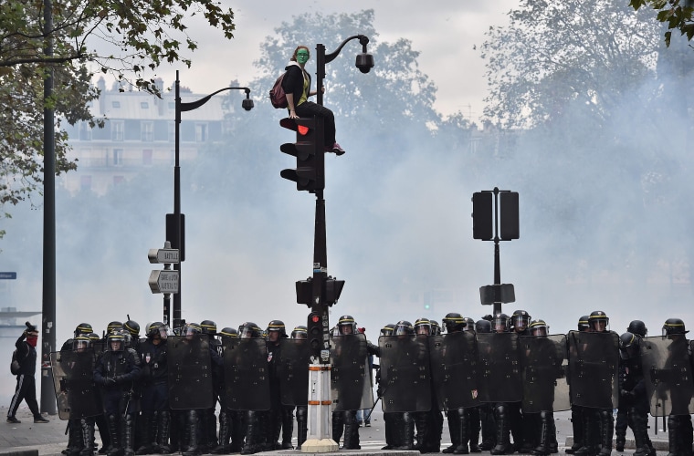 Image: FRANCE-POLITICS-LABOUR-PROTEST