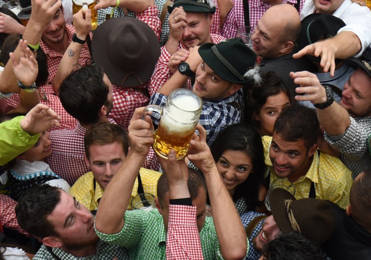 Image: TOPSHOT-GERMANY-BEER-FESTIVAL-OKTOBERFEST