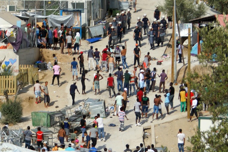 Image: Unrest in the refugees camp of Moria on Lesvos island