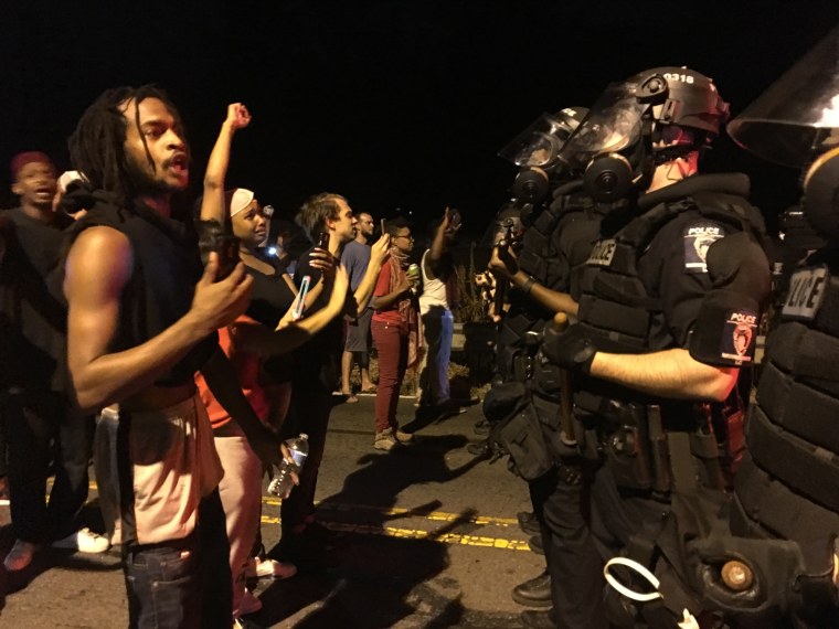 Image: Demonstrators and police in Charlotte, North Carolina,