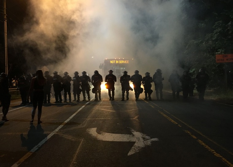 Image: CORRECTION-US-CRIME-POLICE-SHOOTING-PROTESTS-UNREST