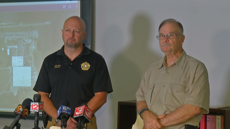 McMinn County Sheriff Joe Guy and Athens Police Department Chief Charles Ziegler.