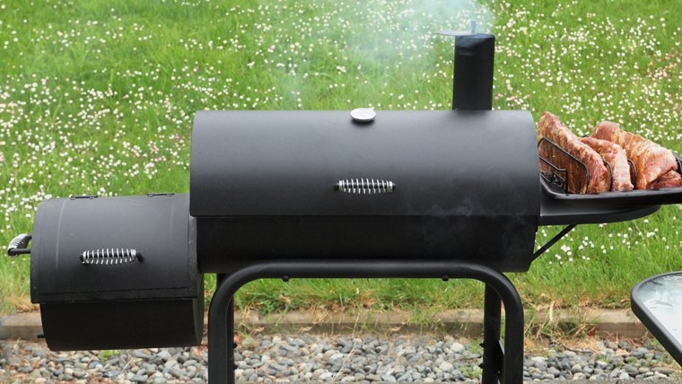 Smoker grill