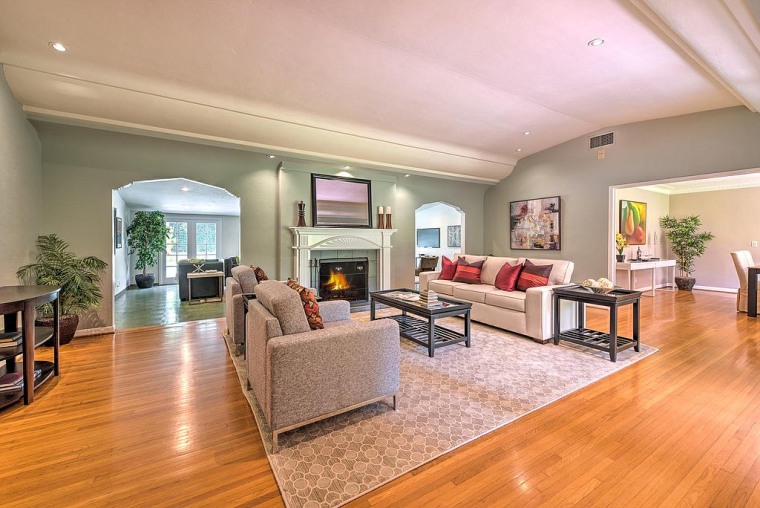 Leonardo DiCaprio's Studio City home