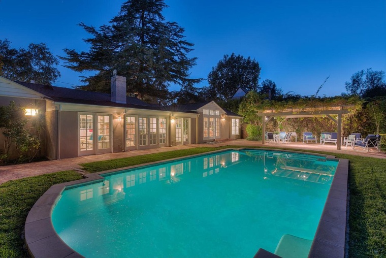 Leonardo DiCaprio's Studio City home