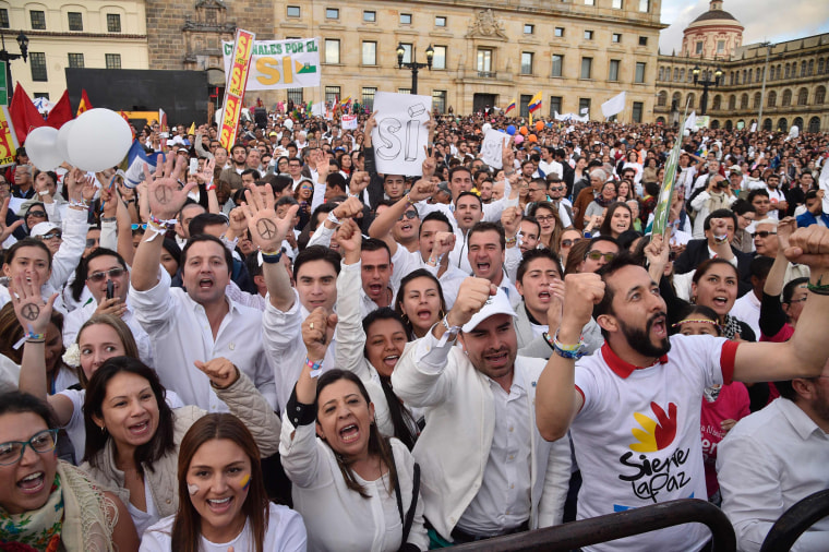 Image: COLOMBIA-CONFLICT-PEACE-CELEBRATIONS