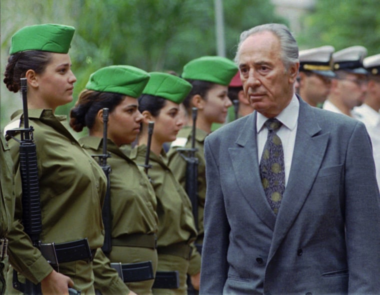 Image: PERES REVIEWS HONOR GUARD