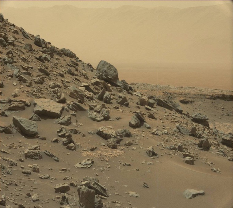 Image: Mars Rover views spectacular layered rock formations