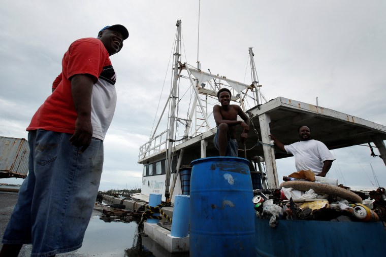 IMAGE: Hurricane Matthew preparations in Nassau, Bahamas