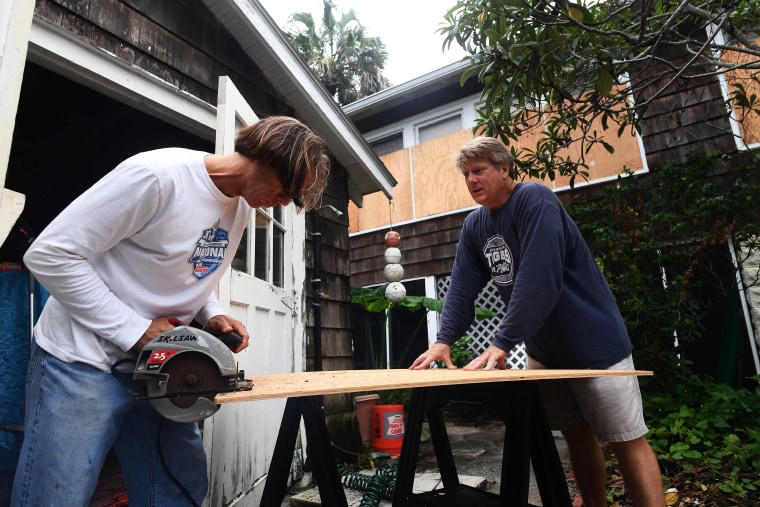 Image: Hurricane preparations in Florida