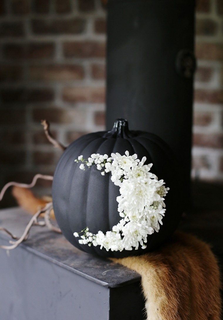 Floral moon pumpkin