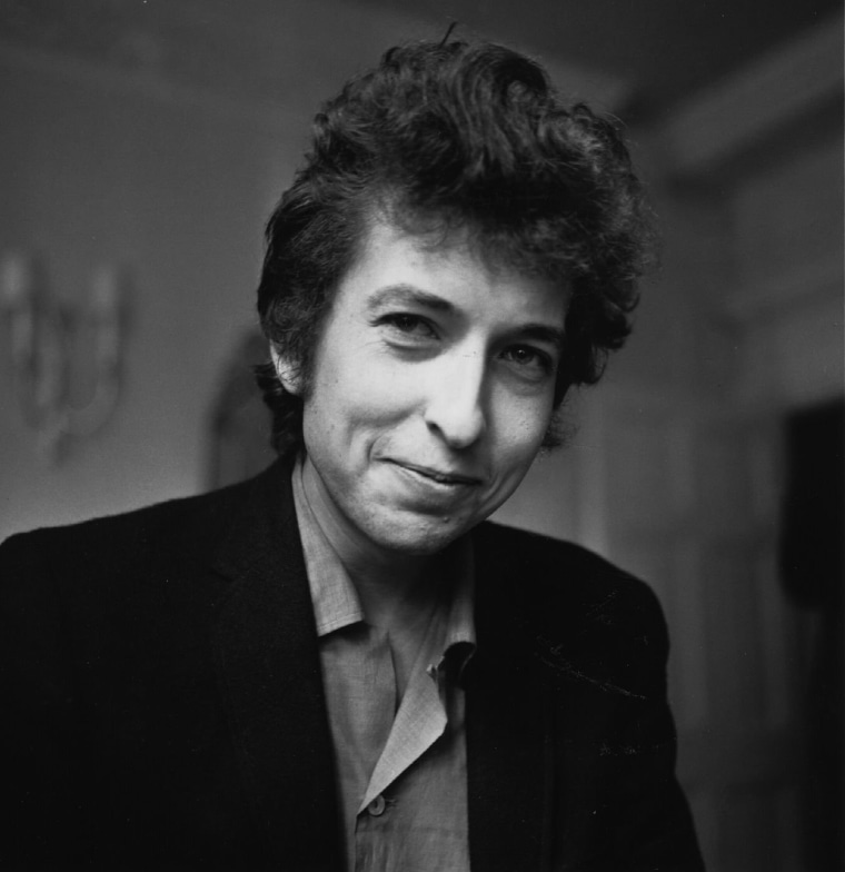 Bob Dylan wins Nobel Prize in Literature