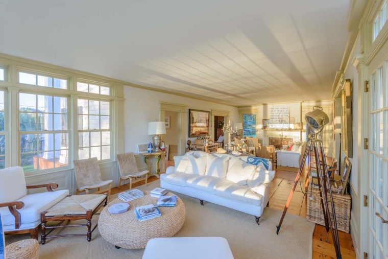 1 Fahys Rd, Sag Harbor, NY, Christie Brinkley Sag Harbor house, Christie Brinkley Hamptons house