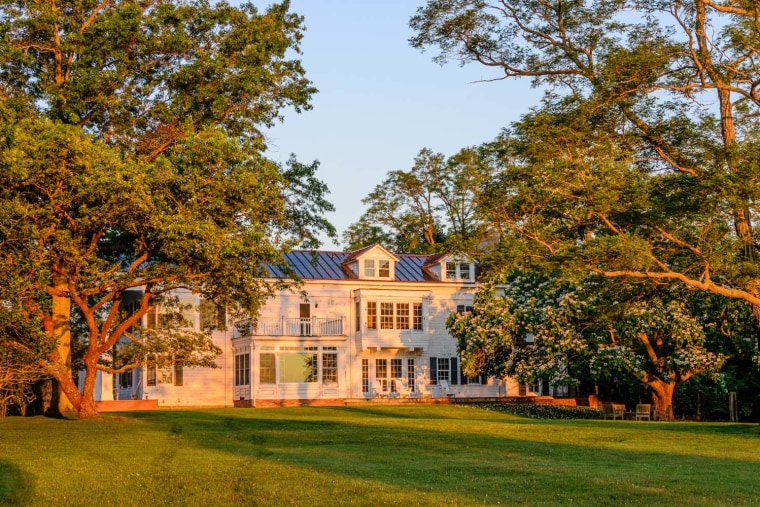 1 Fahys Rd, Sag Harbor, NY, Christie Brinkley Sag Harbor house, Christie Brinkley Hamptons house