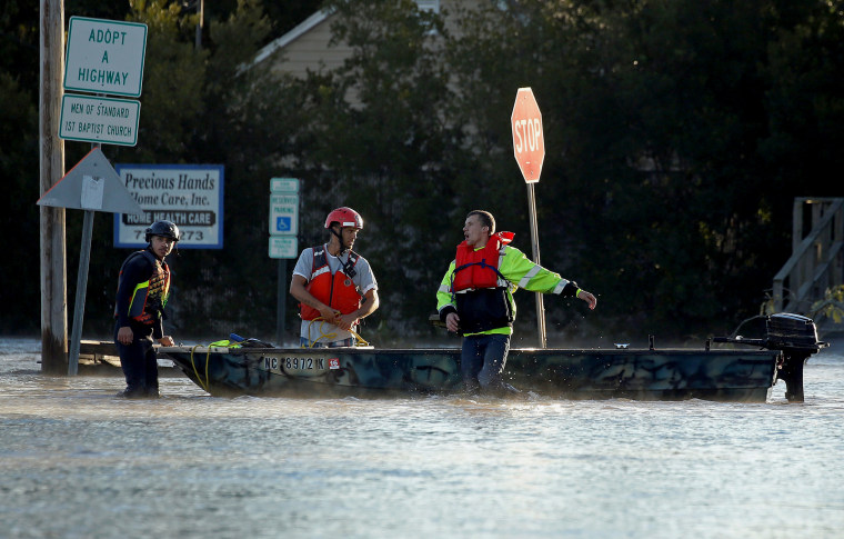 Image: Hurricane Matthew Rescue Workers