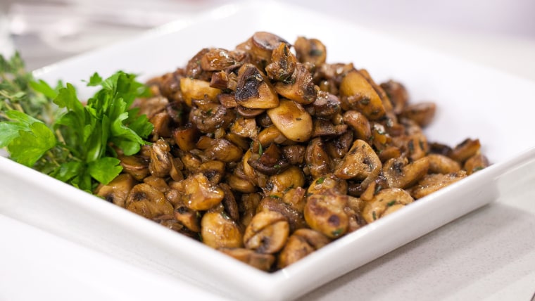 Sauteed Mushrooms with Shallots and Thyme
