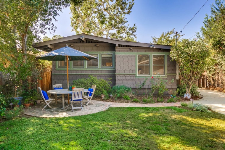 See Inside This 102-year-old Craftsman Style Home