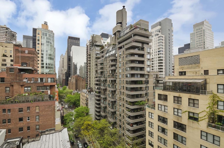 Eve Plumb's New York City apartment