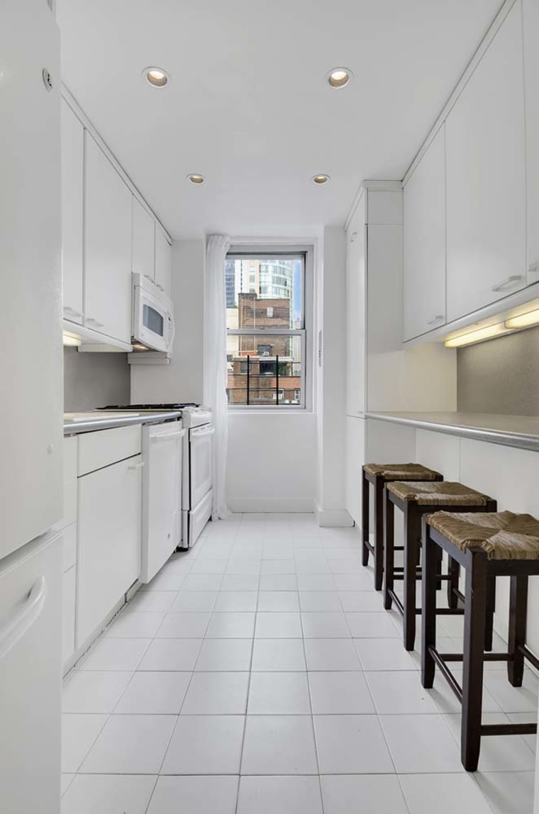 Eve Plumb's New York City apartment