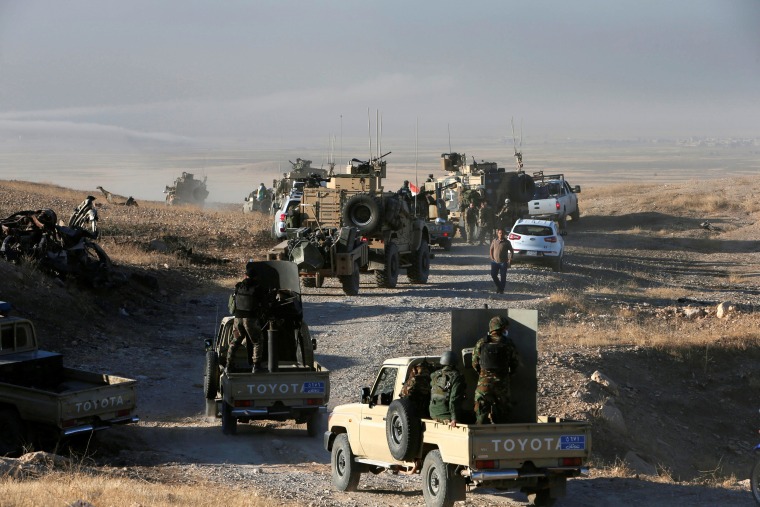 Image: Peshmerga forces advance in the east of Mosul to attack Islamic State militants in Mosul
