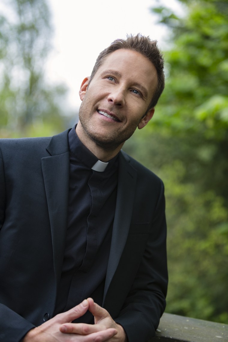 Michael Rosenbaum stars in TV Land's "Impastor"