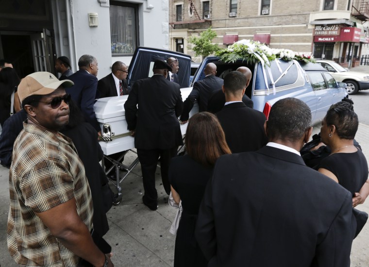 Image: Loved ones attend the funeral of Kalief Browder