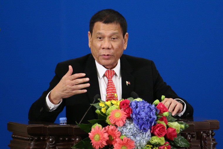 Image: Philippines President Rodrigo Duterte visits China