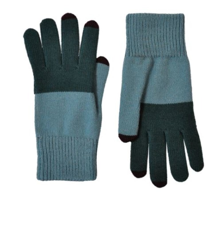 Touchscreen gloves