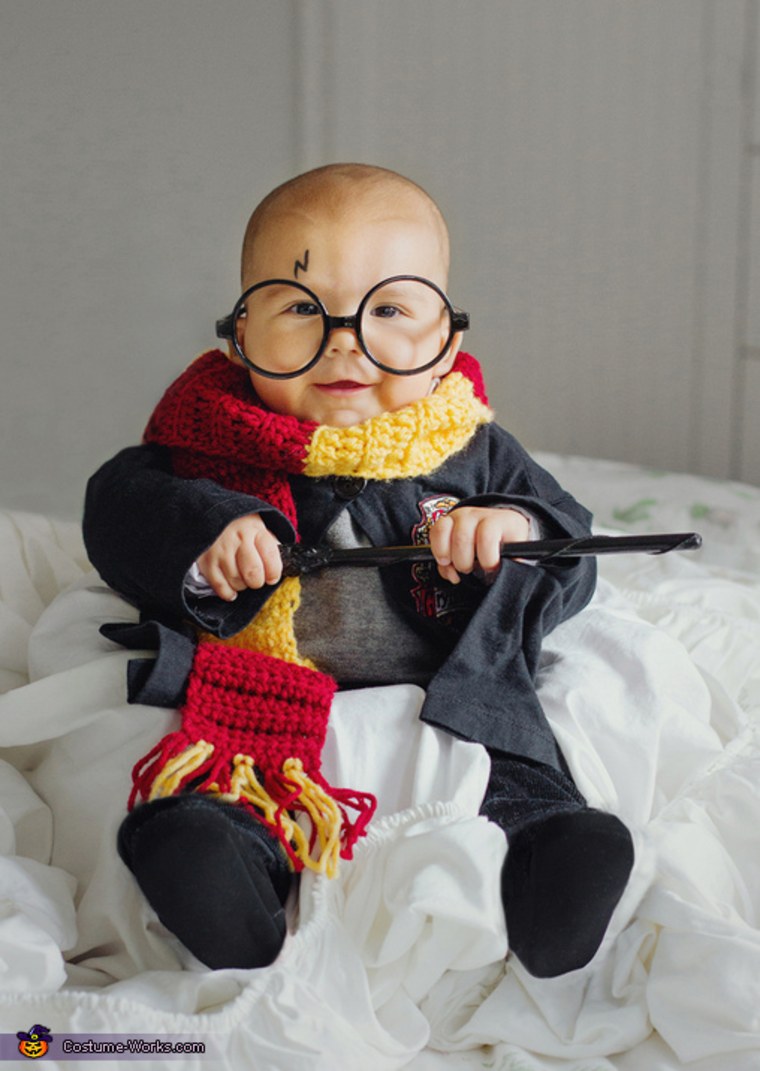 Baby Harry Potter costume  Baby halloween costumes for boys, Baby