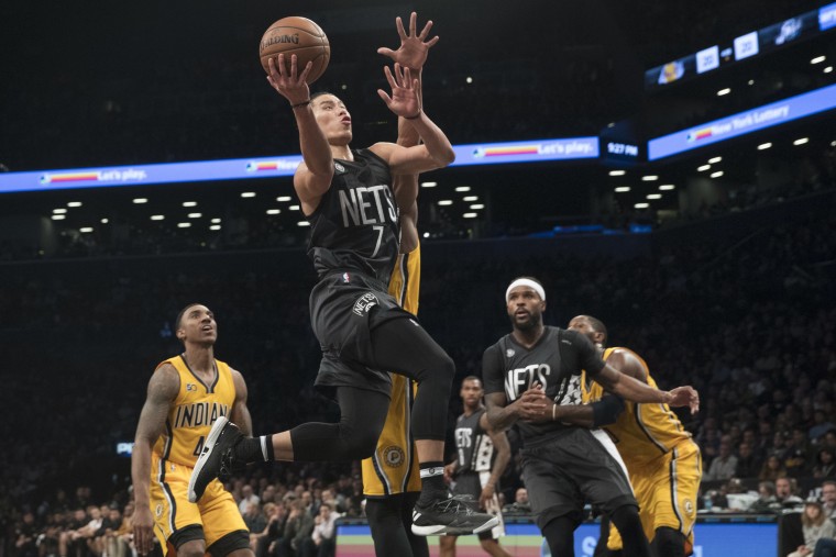 Fans of All Ages Pack Barclays Center to Watch Jeremy Lin Wow Brooklyn