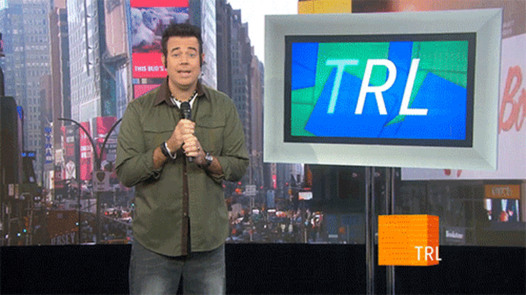 Carson Daly channels his 'TRL' days for Halloween