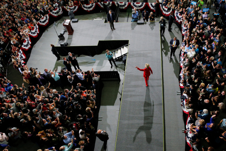 Image: U.S. Democratic presidential nominee Hillary Clinton takes the stage at a campaign rally at Kent State University in Kent