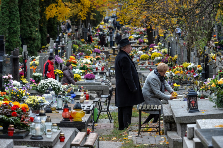 Image: Wola Cemetery - All Saint's day