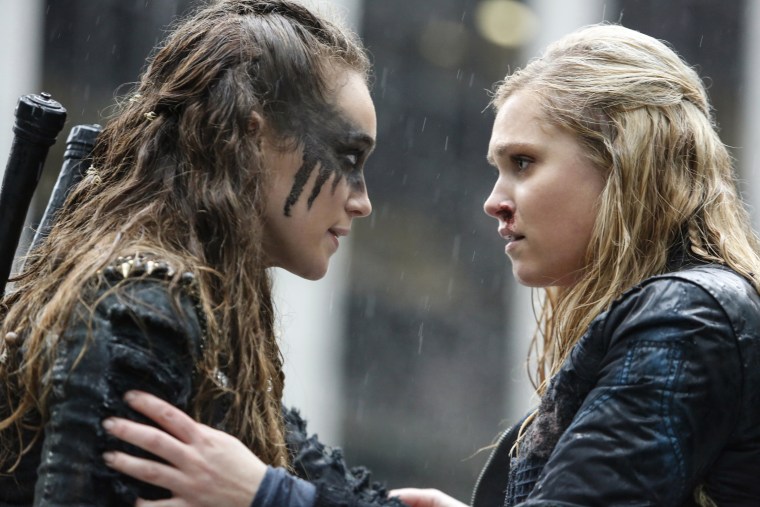 Lexa and Clarke in "The 100."