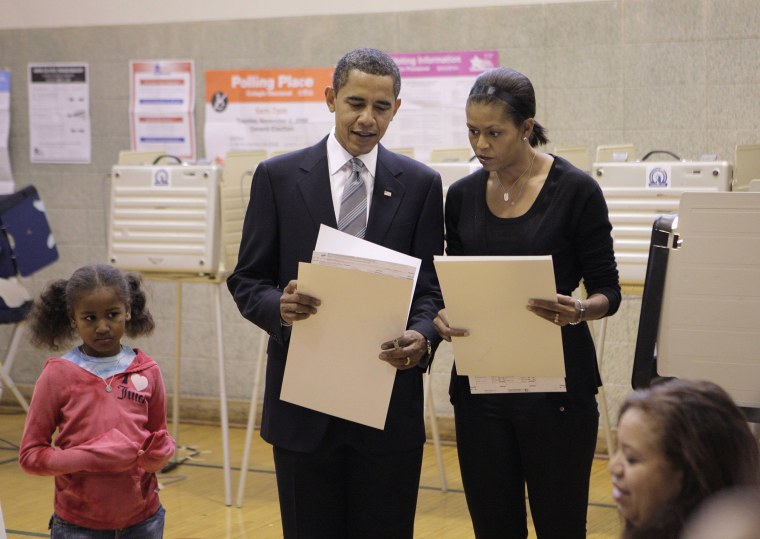 Image: Barack Obama, Michelle Obama, Sasha Obama