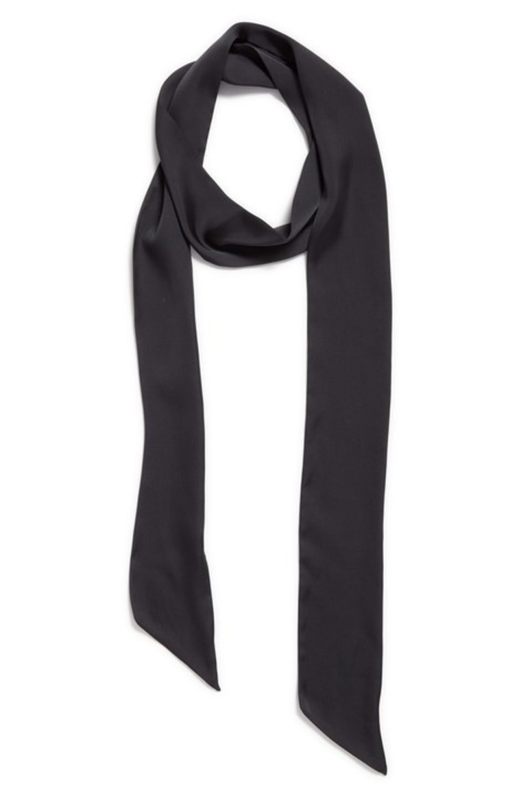 Skinny scarf